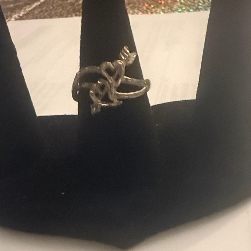 Sterling silver heart arrow Ring Mark on ring